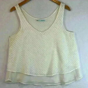 Maurice’s Top Cream Women’s Medium Sleeveless Scoop Neck Layering